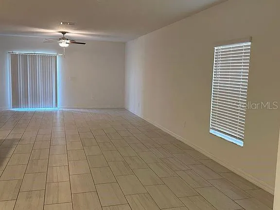 2505 VICTORIOUS FALLS AVENUE Plant City, FL 33565