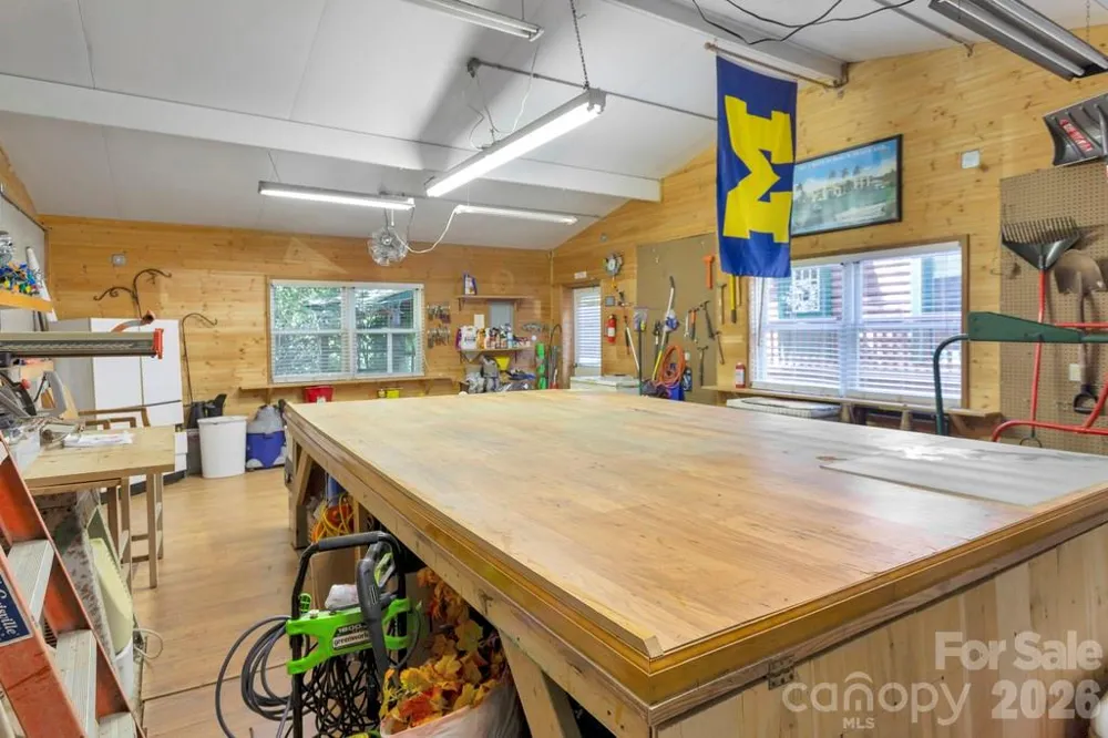35 Falcon Crest Loop Maggie Valley, NC 28751