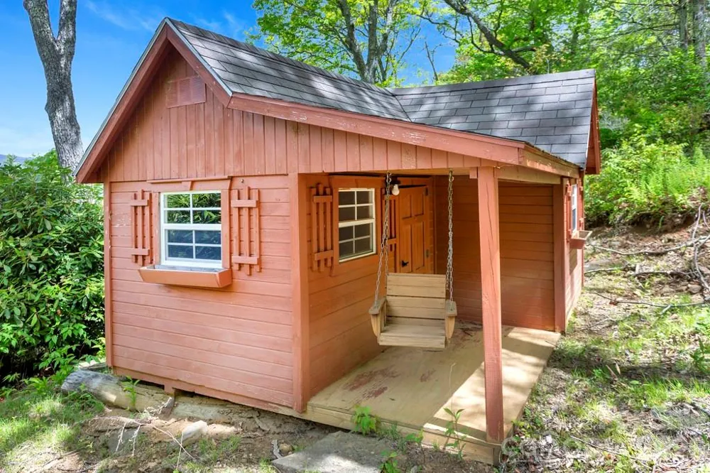35 Falcon Crest Loop Maggie Valley, NC 28751