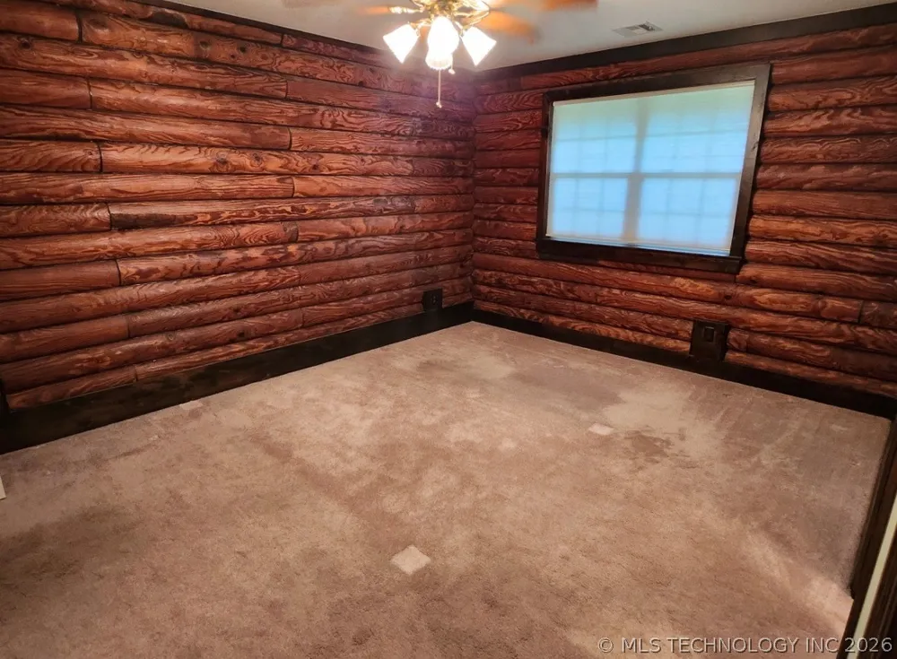 4891 E 390 ROAD Oologah, OK 74053