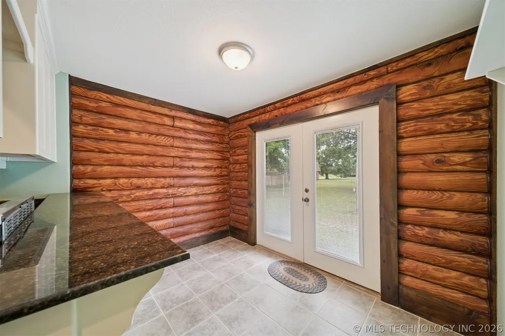 4891 E 390 ROAD Oologah, OK 74053