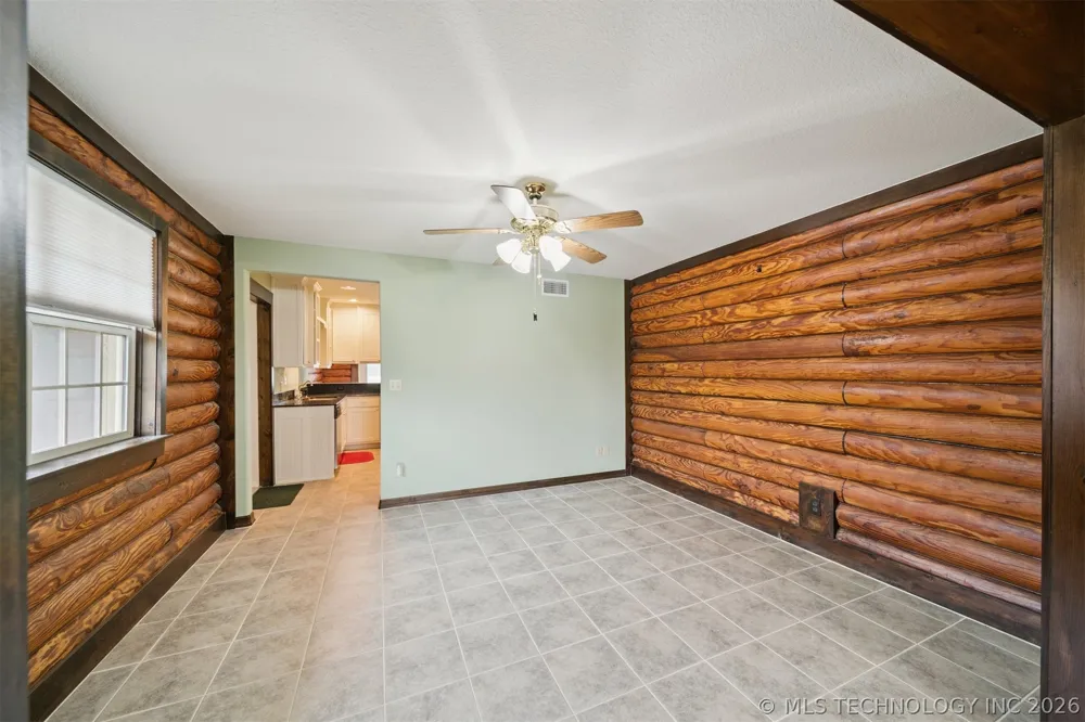 4891 E 390 ROAD Oologah, OK 74053