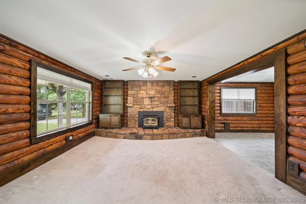 4891 E 390 ROAD Oologah, OK 74053