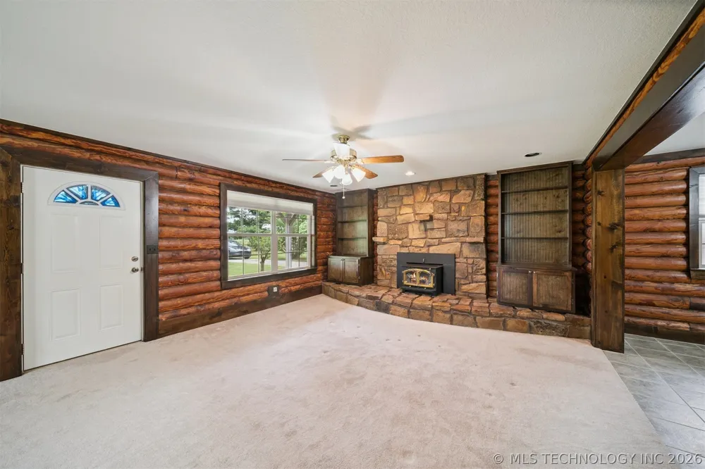 4891 E 390 ROAD Oologah, OK 74053