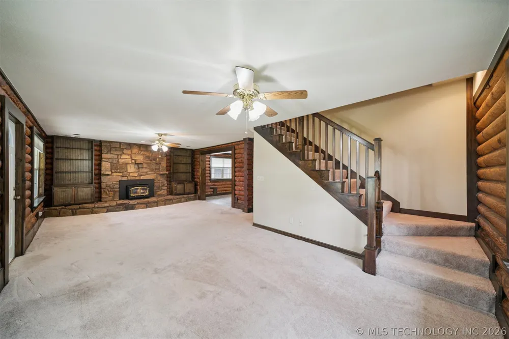 4891 E 390 ROAD Oologah, OK 74053
