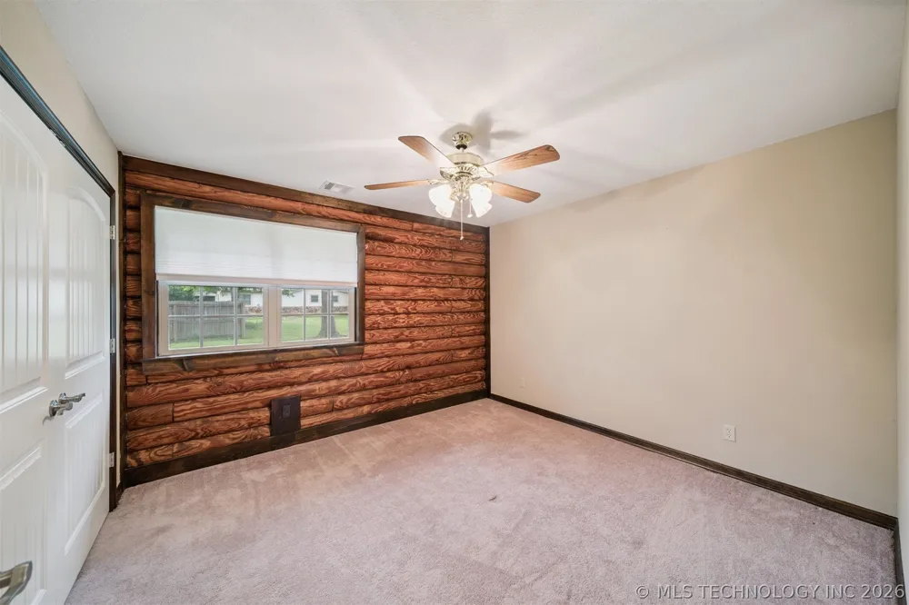 4891 E 390 ROAD Oologah, OK 74053