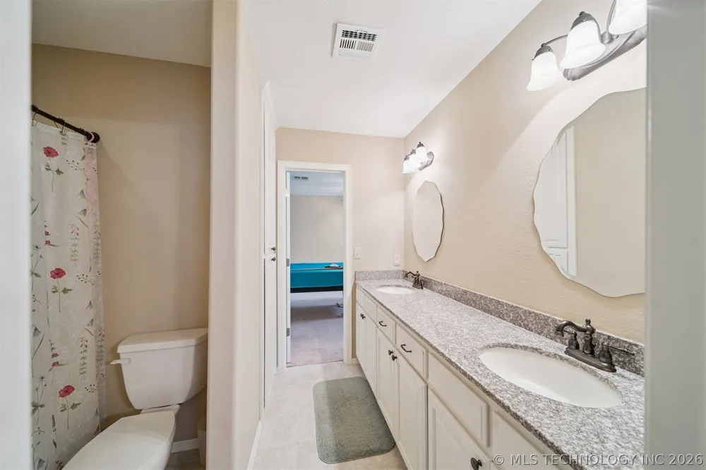 4891 E 390 ROAD Oologah, OK 74053