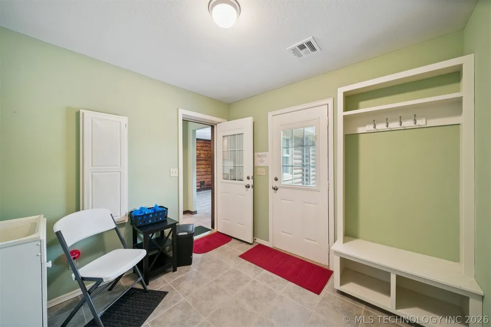 4891 E 390 ROAD Oologah, OK 74053