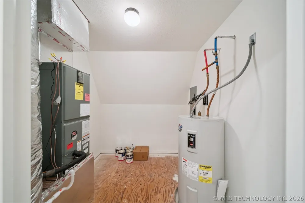 4891 E 390 ROAD Oologah, OK 74053