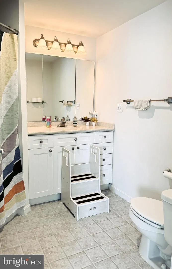 3101 HAMPTON DRIVE #603 Alexandria, VA 22302