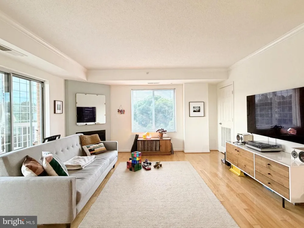 3101 HAMPTON DRIVE #603 Alexandria, VA 22302