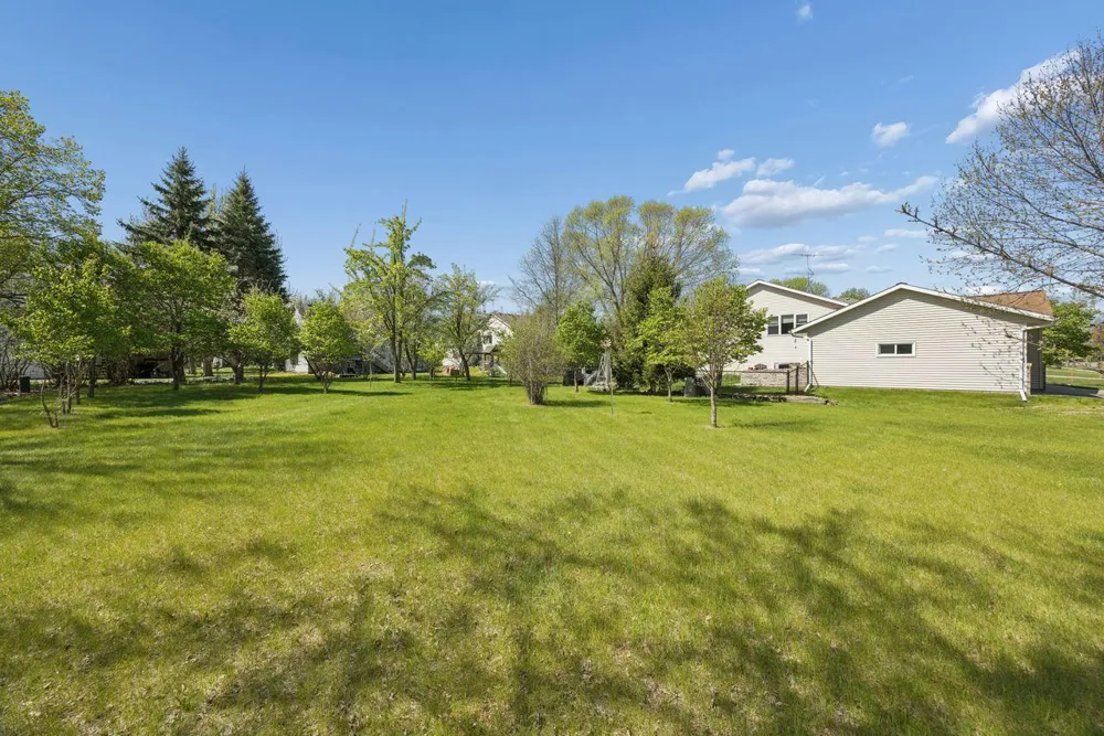 1716 Southwood Trail Saint Cloud, MN 56301
