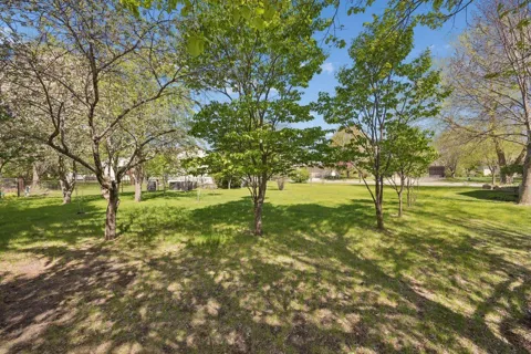 1716 Southwood Trail