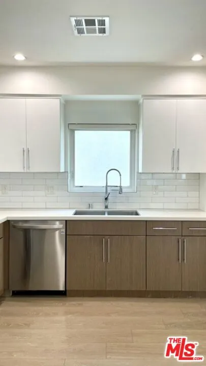 5222 Satsuma Avenue North Hollywood, CA 91601