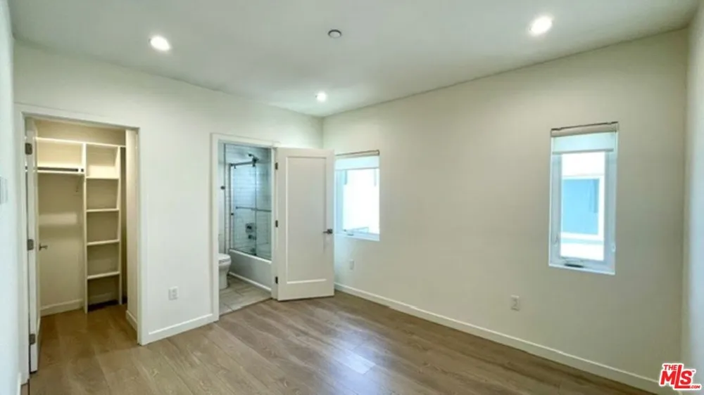 5222 Satsuma Avenue North Hollywood, CA 91601