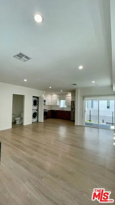 5222 Satsuma Avenue North Hollywood, CA 91601