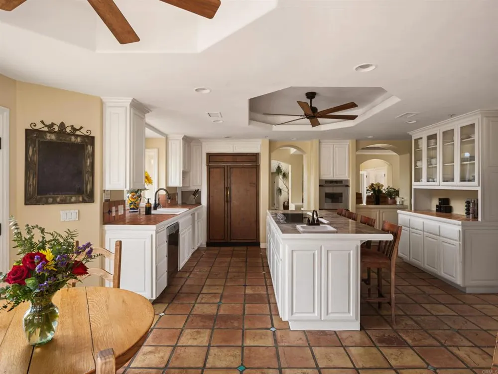 20784 Fortuna Del Norte Elfin Forest, CA 92029