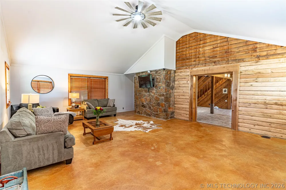 30668 W Hwy 16 Bristow, OK 74010