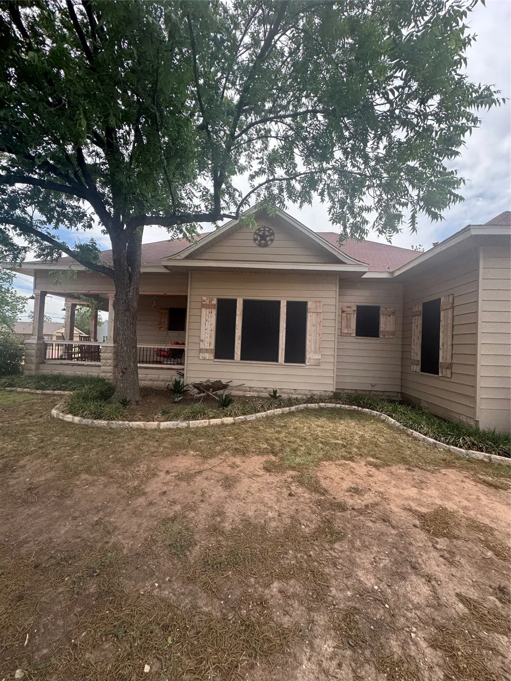 400 Cain Street Quanah, TX 79252