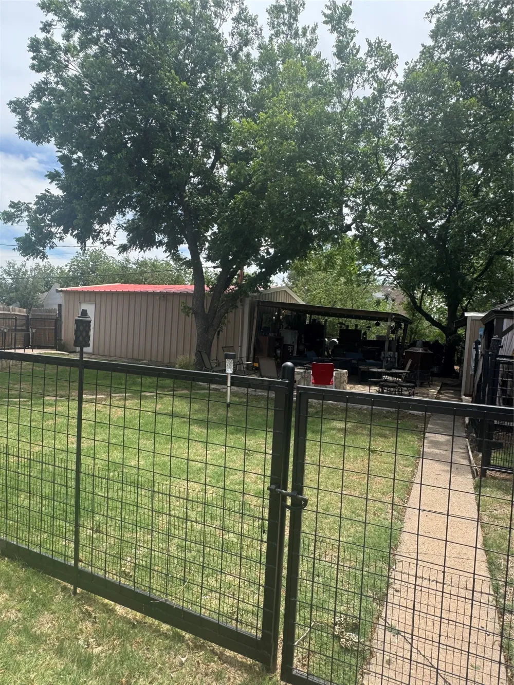400 Cain Street Quanah, TX 79252