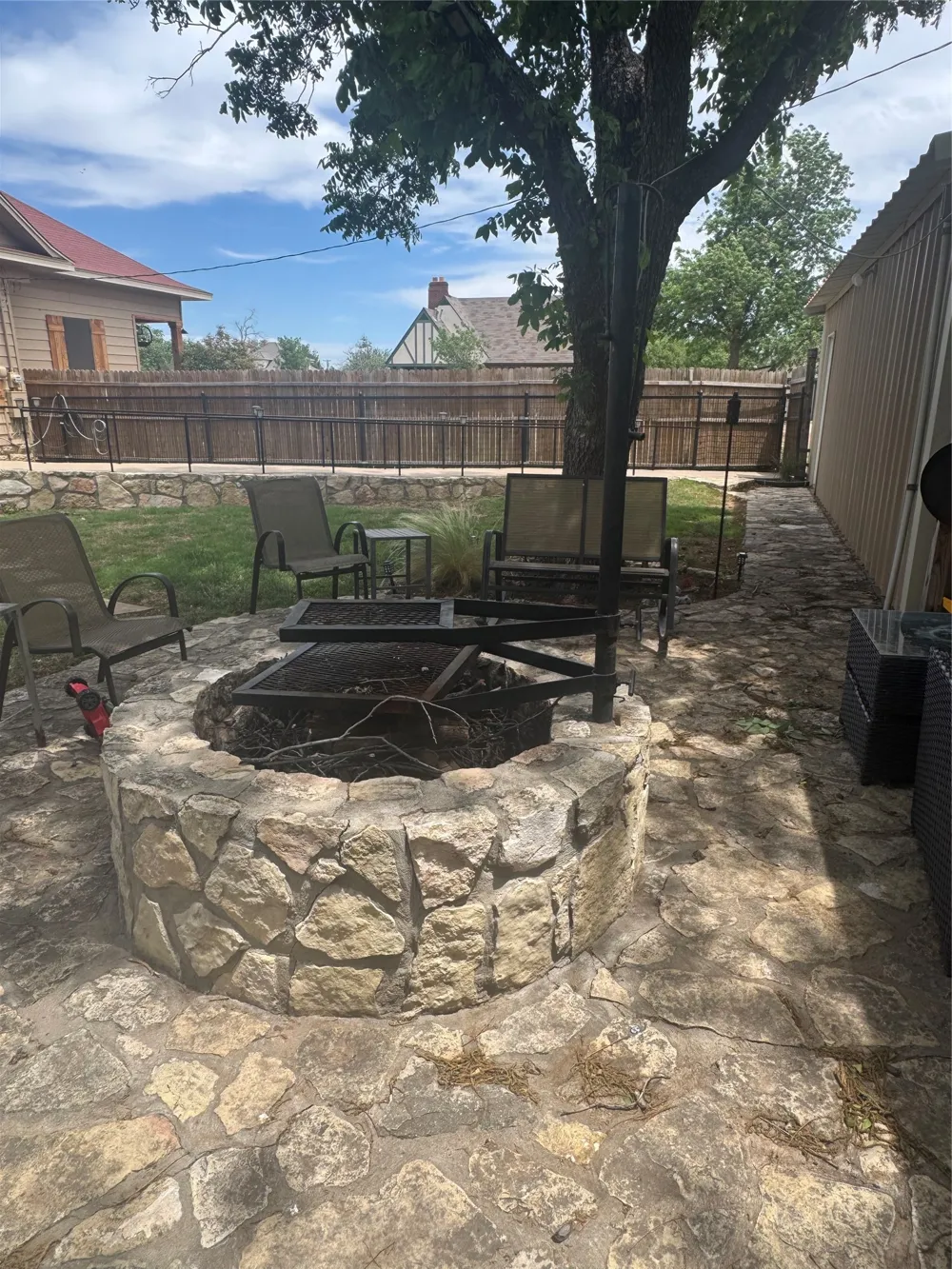 400 Cain Street Quanah, TX 79252