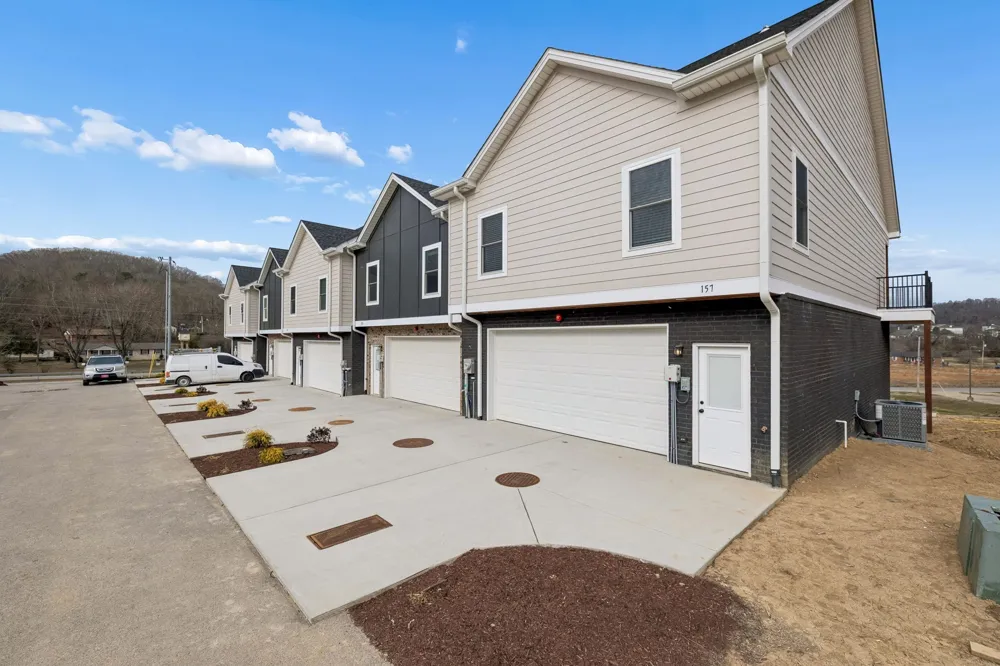 6 Crockett Hills Lane Ashland City, TN 37015