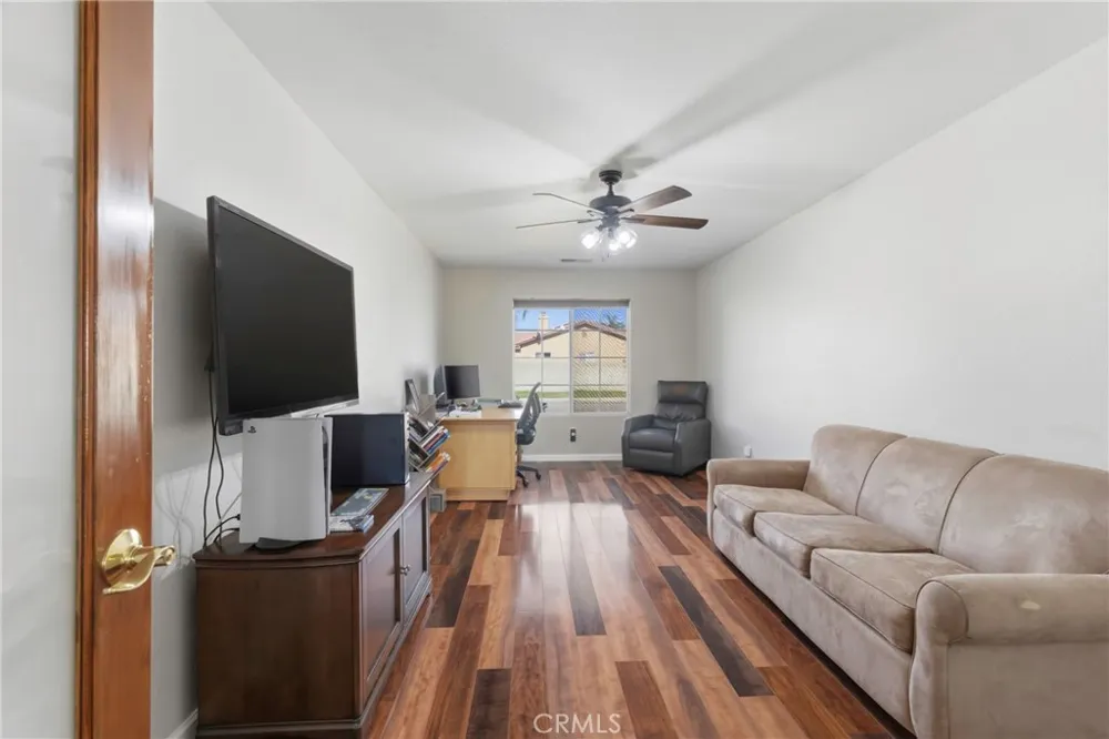 6510 Summer Breeze Bakersfield, CA 93313
