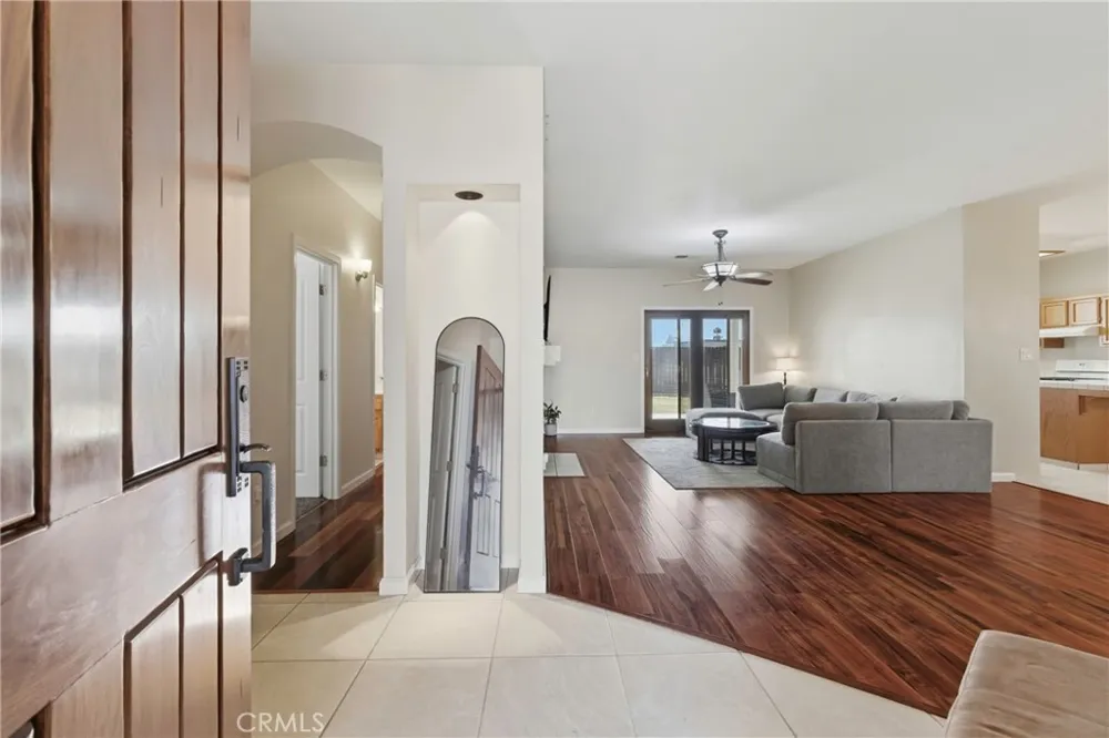 6510 Summer Breeze Bakersfield, CA 93313