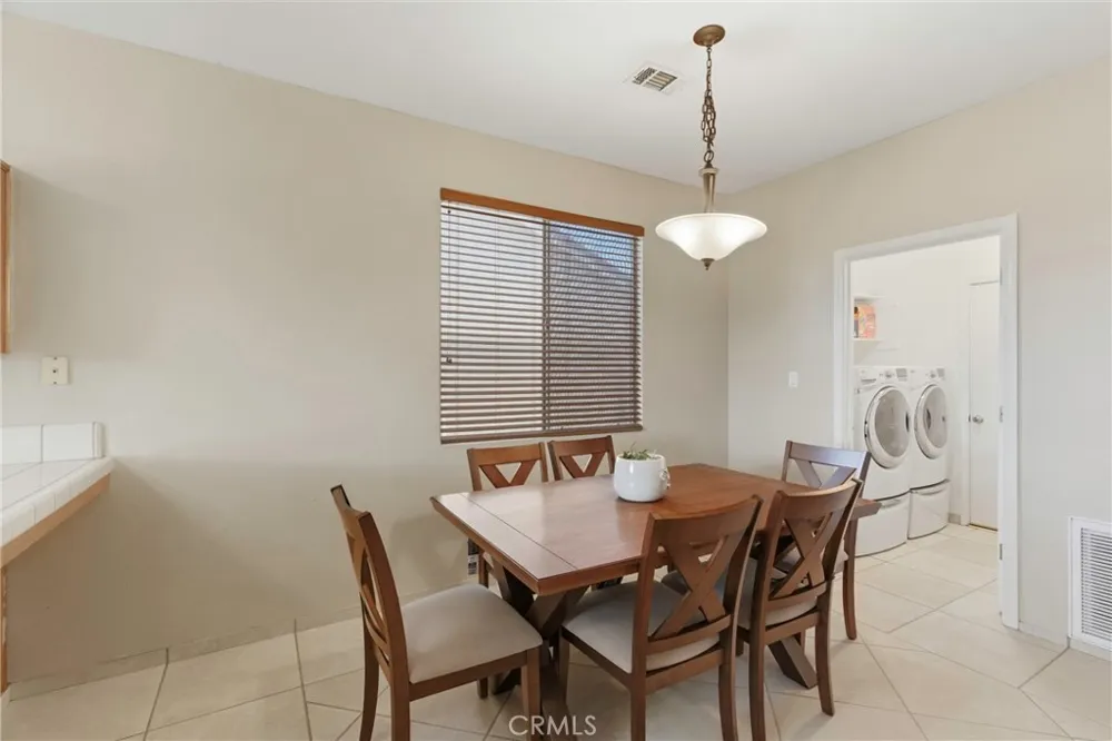 6510 Summer Breeze Bakersfield, CA 93313