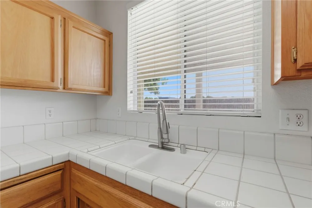 6510 Summer Breeze Bakersfield, CA 93313