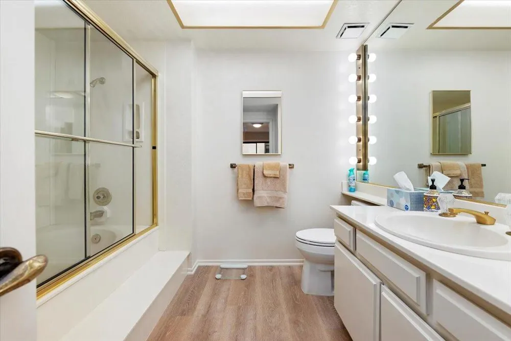 28 Conejo Circle Palm Desert, CA 92260