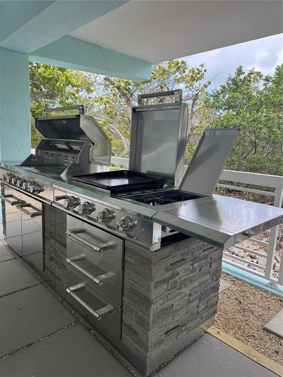 102 Venetian Dr #102 Islamorada, FL 33036