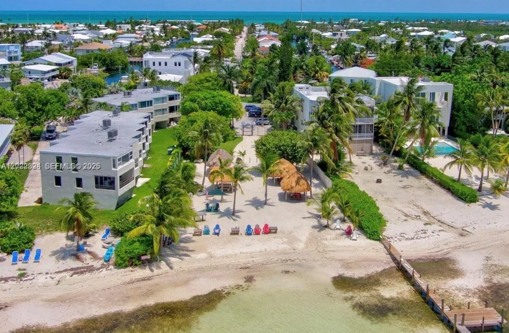 102 Venetian Dr #102 Islamorada, FL 33036