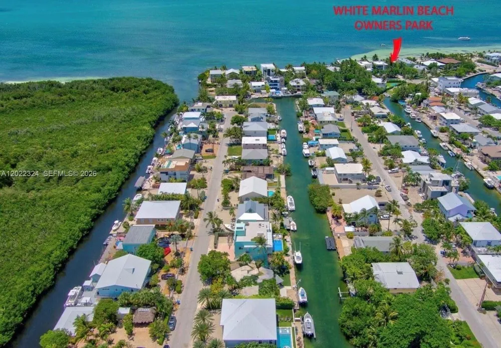 102 Venetian Dr #102 Islamorada, FL 33036