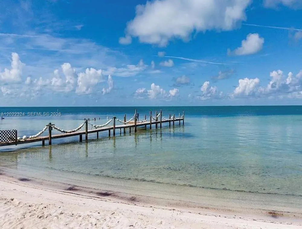 102 Venetian Dr #102 Islamorada, FL 33036