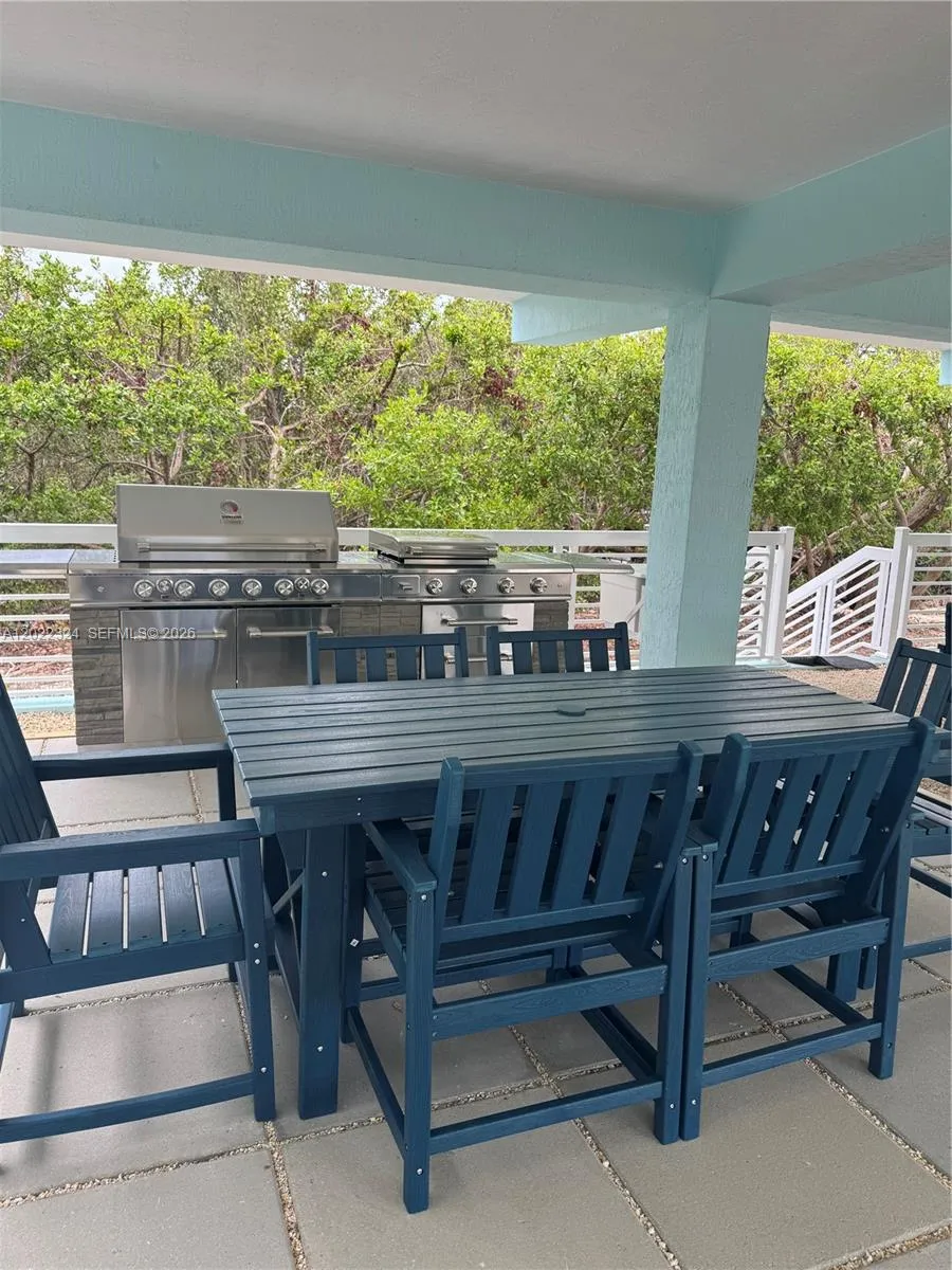 102 Venetian Dr #102 Islamorada, FL 33036