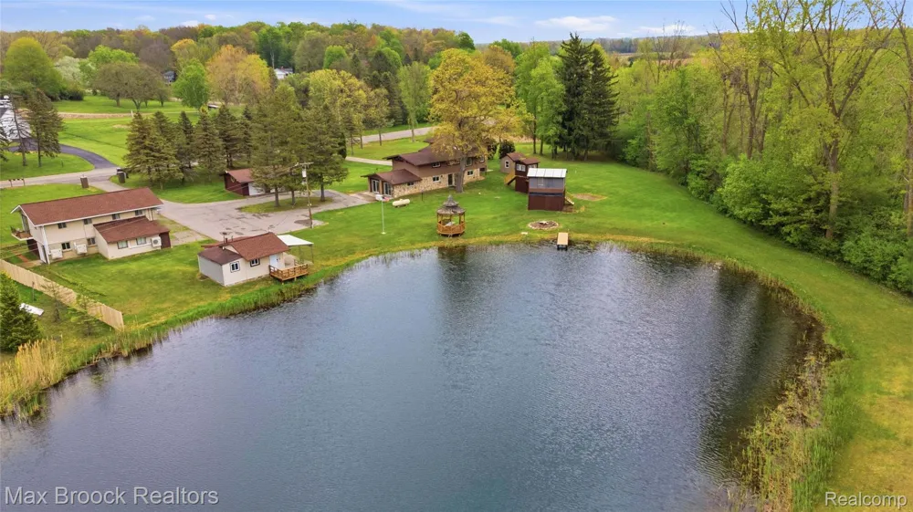 1392 Maple Grove Road Lapeer Township, MI 48446