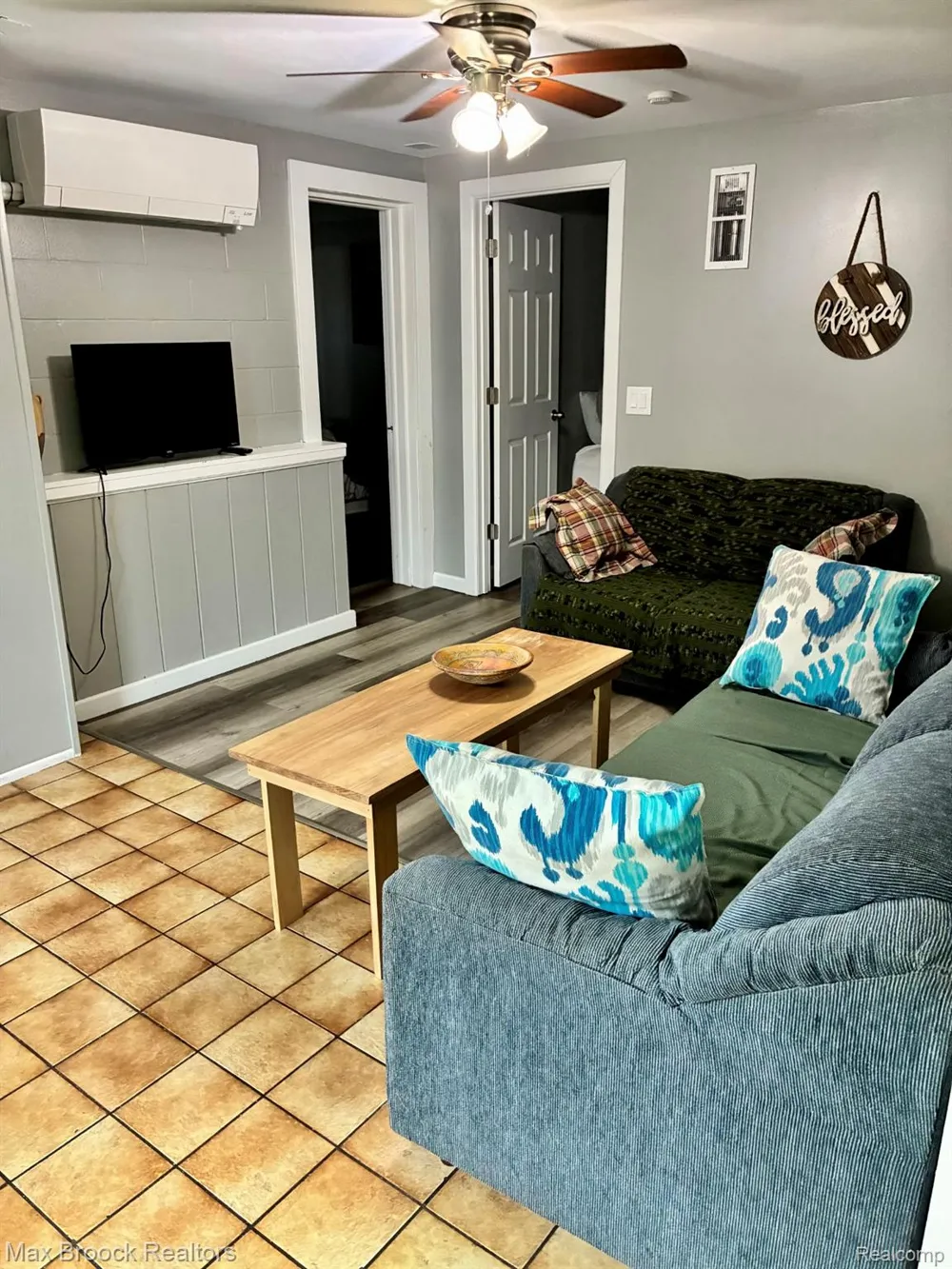 1392 Maple Grove Road Lapeer Township, MI 48446
