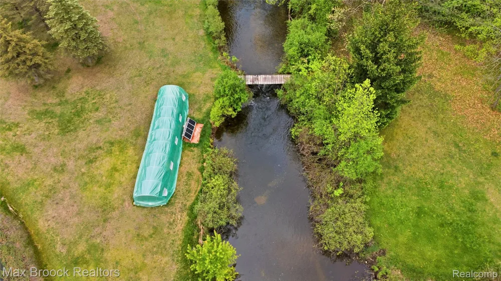 1392 Maple Grove Road Lapeer Township, MI 48446