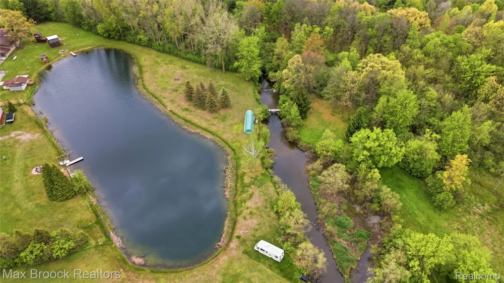1392 Maple Grove Road Lapeer Township, MI 48446