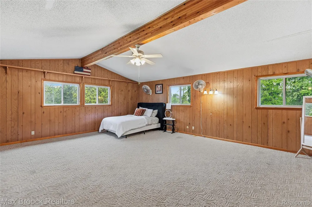 1392 Maple Grove Road Lapeer Township, MI 48446