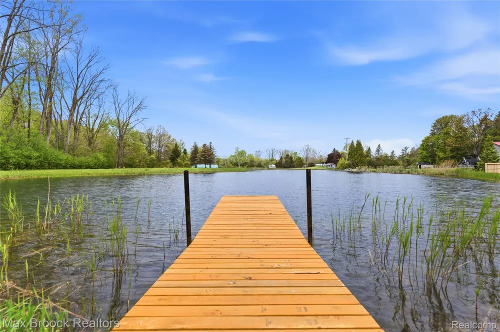 1392 Maple Grove Road Lapeer Township, MI 48446