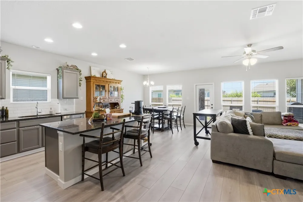 1125 Lakeway Crossing Drive Temple, TX 76502