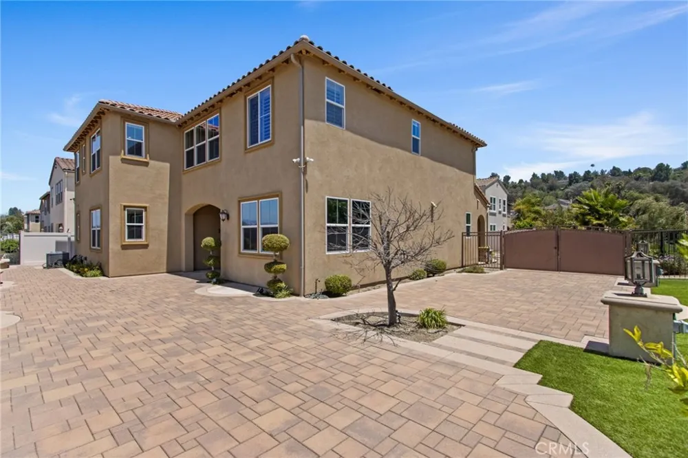21078 Willow Heights Diamond Bar, CA 91765