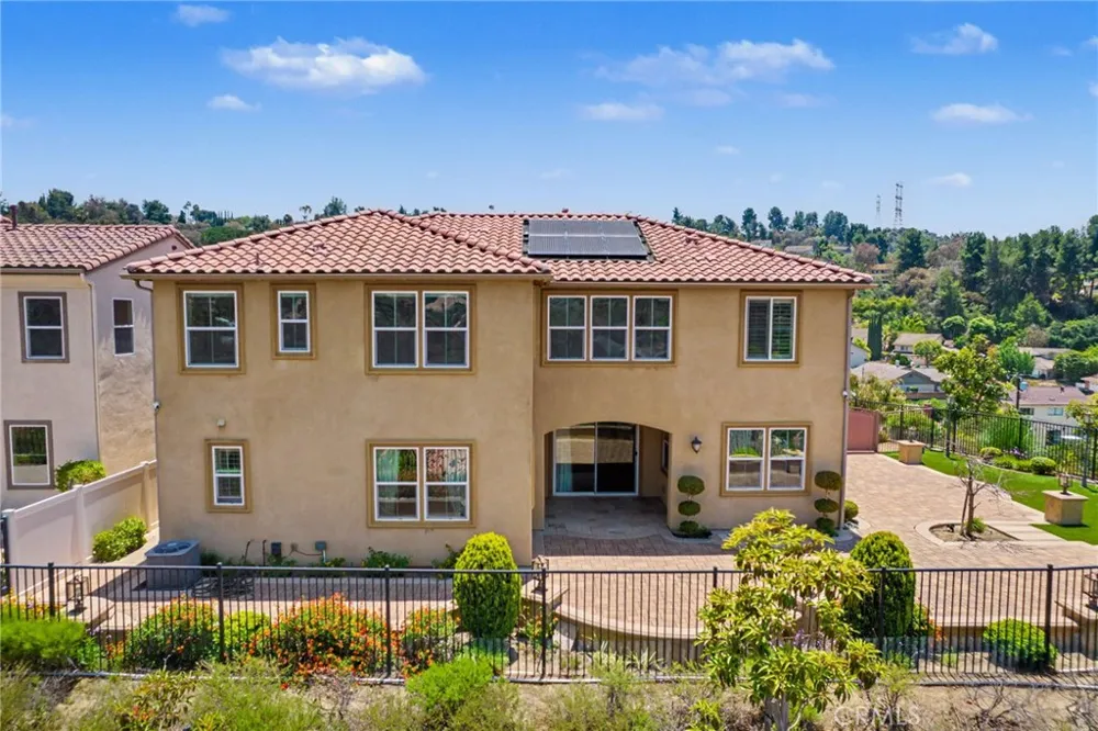 21078 Willow Heights Diamond Bar, CA 91765