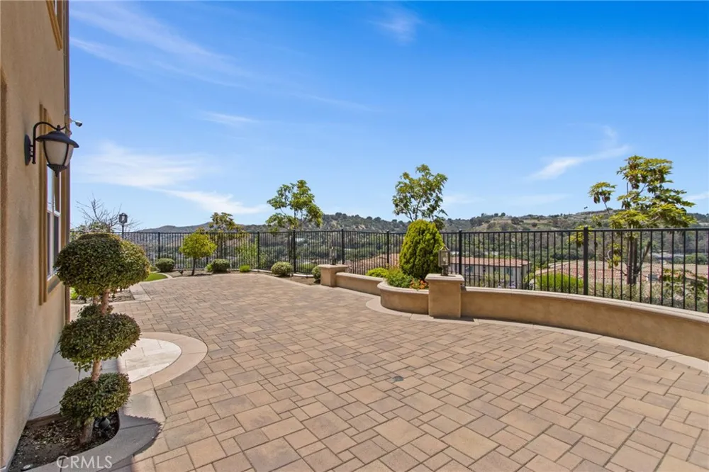 21078 Willow Heights Diamond Bar, CA 91765