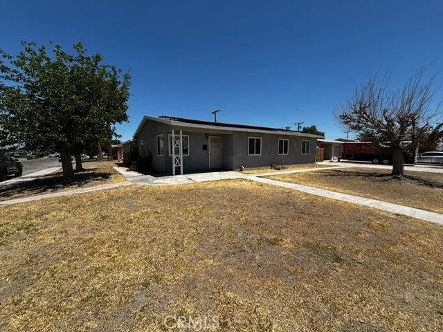 1021 E Chanslor Way Blythe, CA 92225