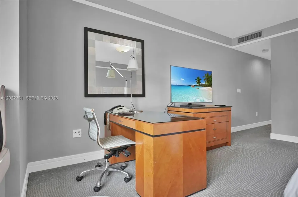 1435 Brickell Ave #3210 Miami, FL 33131