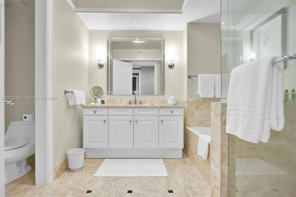 1435 Brickell Ave #3210 Miami, FL 33131