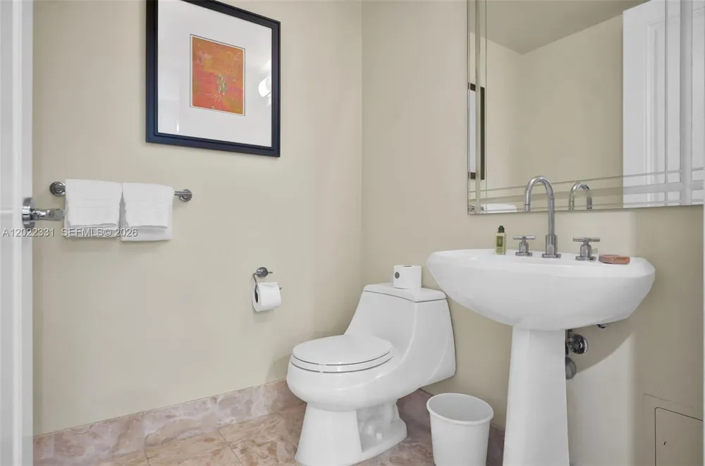 1435 Brickell Ave #3210 Miami, FL 33131